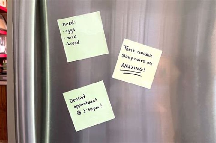 Can you make your own post it notes?