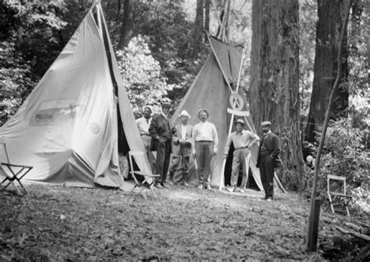 Did the Bohemian Grove burn down?