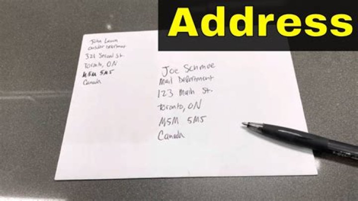 How do you write an address with a flat number?