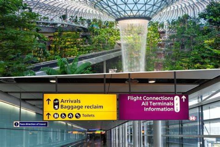 How many airports are in Trinidad?