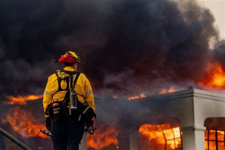 How many firefighters are working in California?