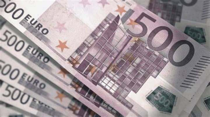 How much money can you deposit before it is reported?