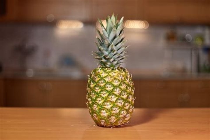 Should you refrigerate an uncut pineapple?