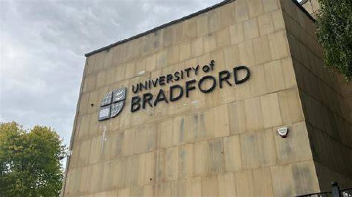 What is the ranking of Bradford University in the world?
