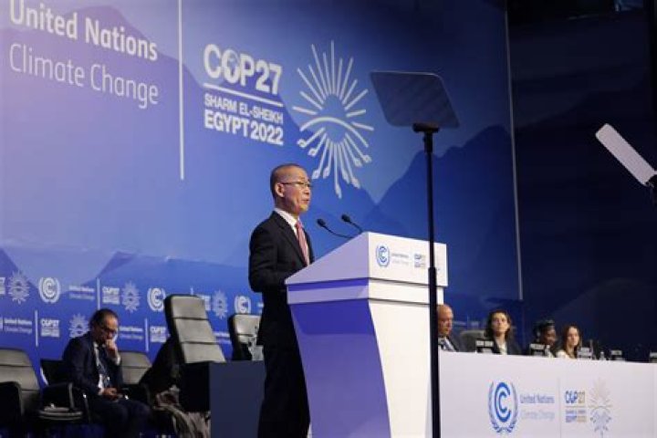 Who is the Director General of Intergovernmental Panel on Climate Change?